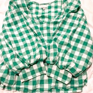 Green Fluffy sleeves!